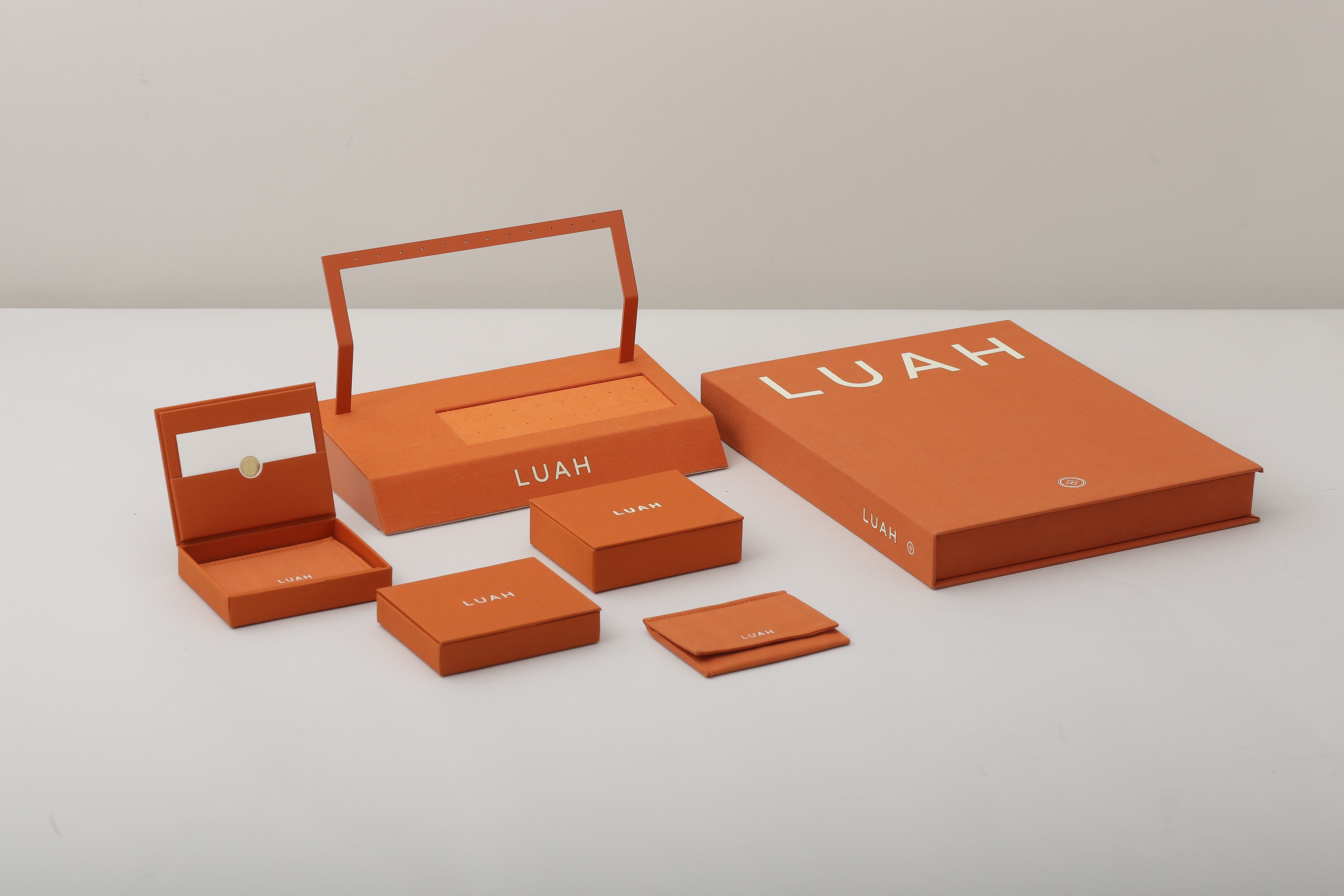 LUAH – Wrapologyportal LUAH – Wrapologyportal