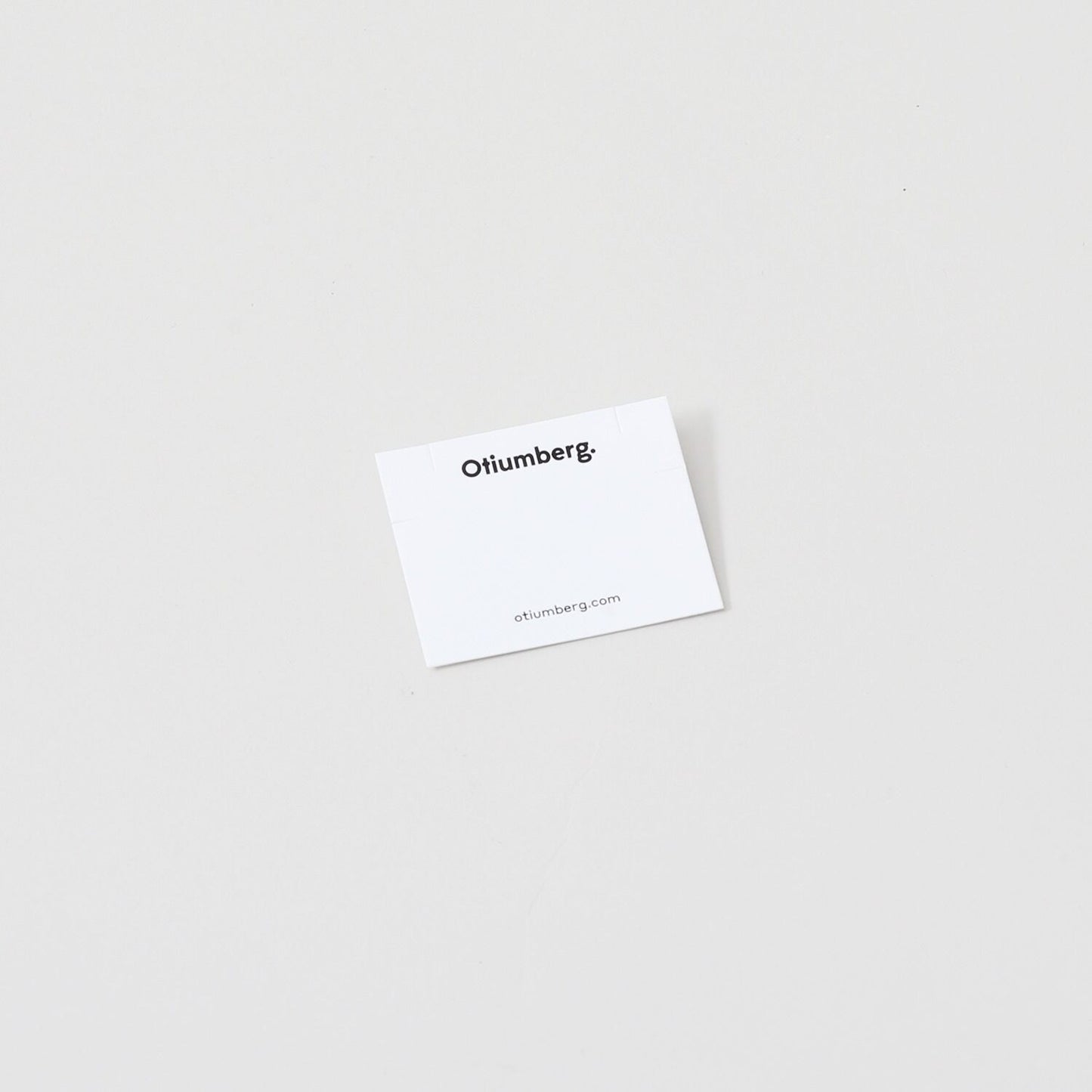 Otiumberg-Small Pouch Card