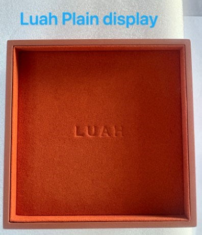 Luah Plain Display